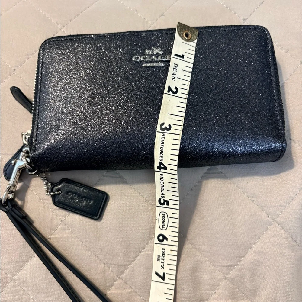 COACH Double Zip Wallet Wristlet in Black Glitter Resined Canvas - LIKE NEW - Picture 10 of 14